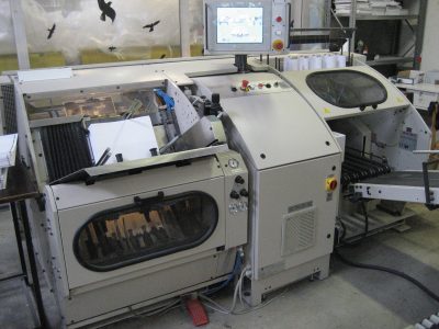 Fadenheftmaschine